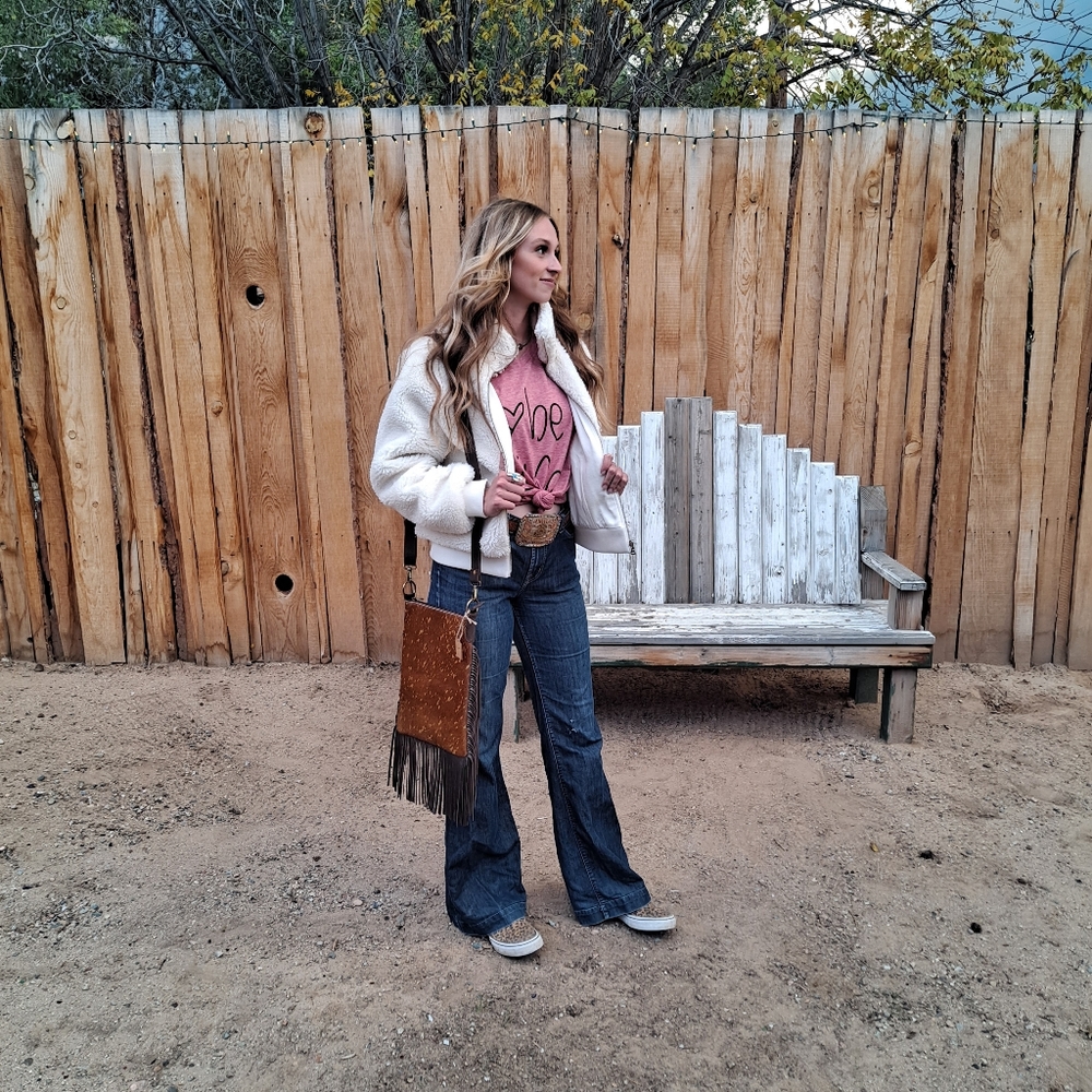 Women's Crossbody Cow Hide Purse - Picture 6 of 6